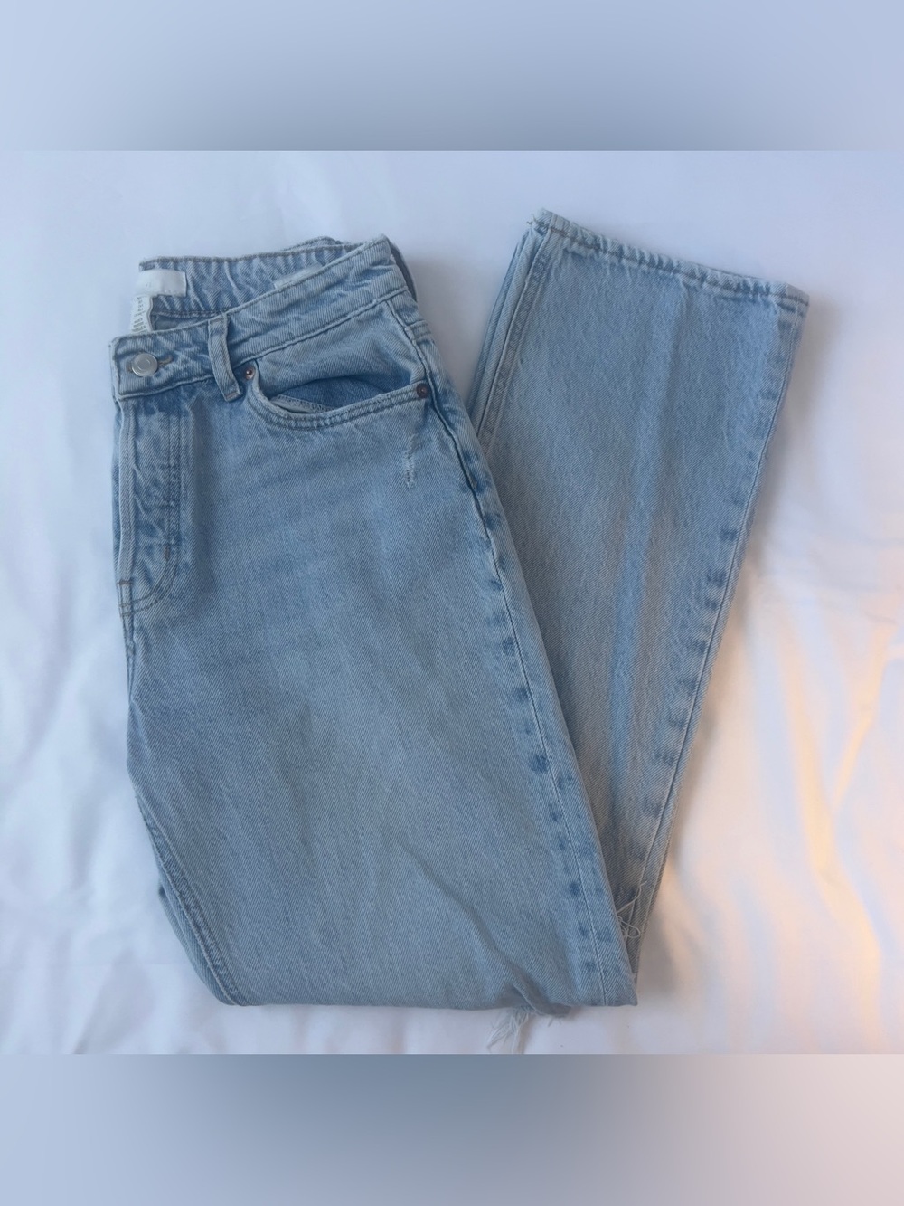 H&M Light Blue Straight Leg Women’s Jeans